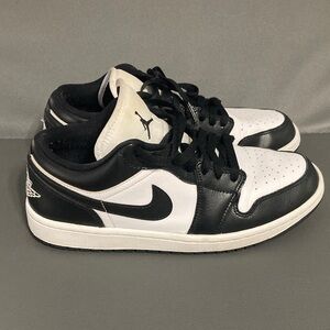 Jordan 1 Low womens 9